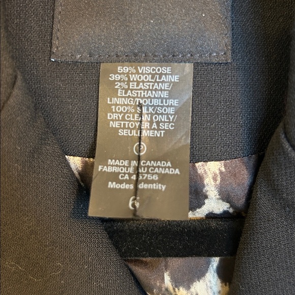 Smythe Pagoda Black Puff Sleeve Two Button Blazer - Picture 5 of 8